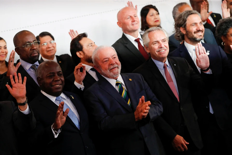 Главы стран Латинской Америки на саммите СЕЛАК в Буэнос-Айресе.