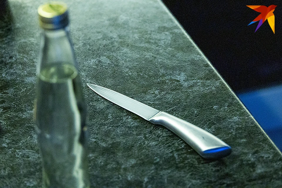 В Мурманской области вынесли приговор 53-летнему мужчине, который с ножом напал на другого человека и причинил ему тяжкий вред здоровью.