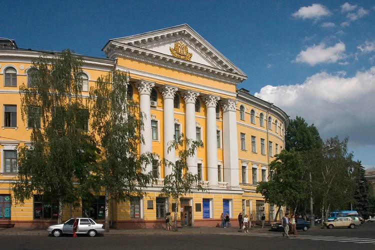 В Национальном университете в Киеве запретили говорить на русском даже между собой