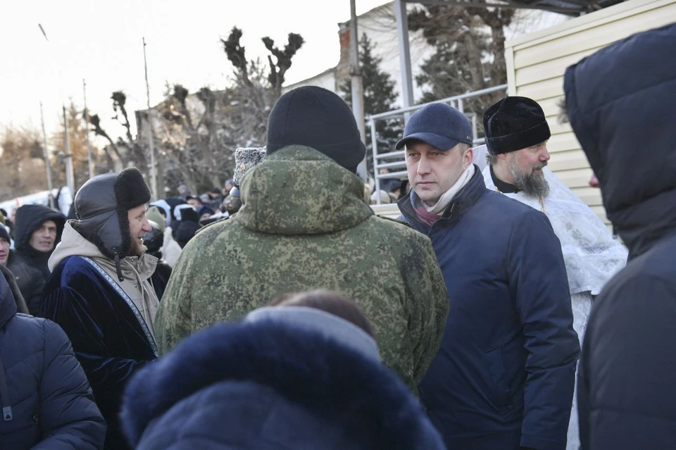 Роман Бусаргин общается с мобилизованными из Саратовской области / Пресс-служба правительства региона