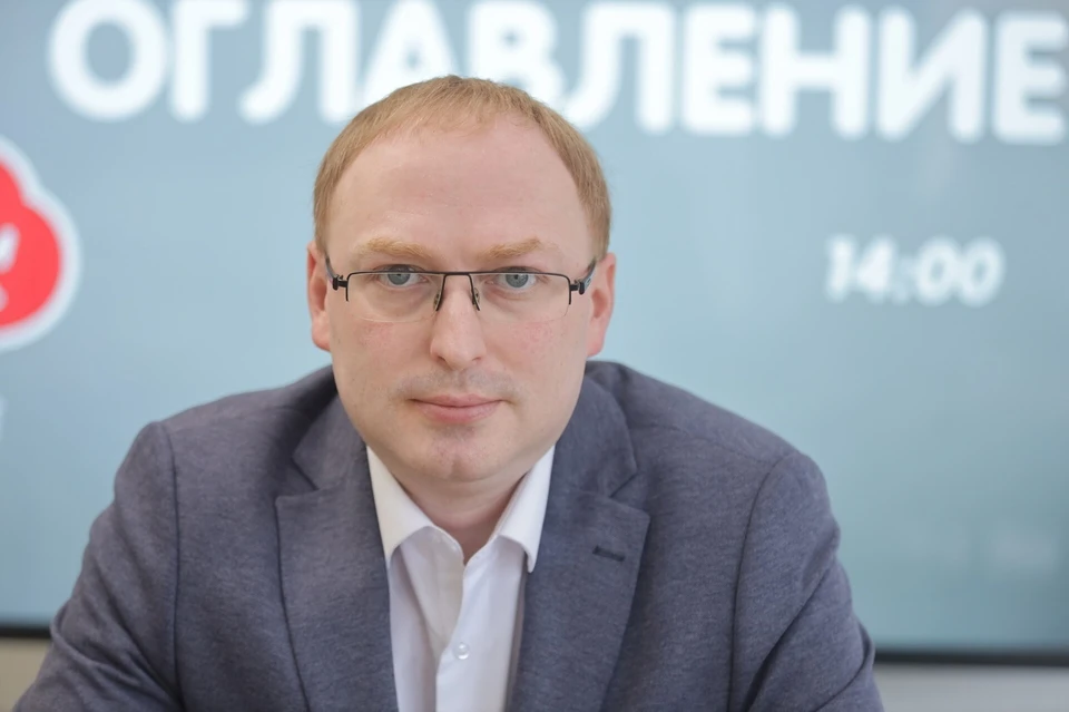 Антон Минаков в эфире программы «Оглавление» на «Серебряном дожде»