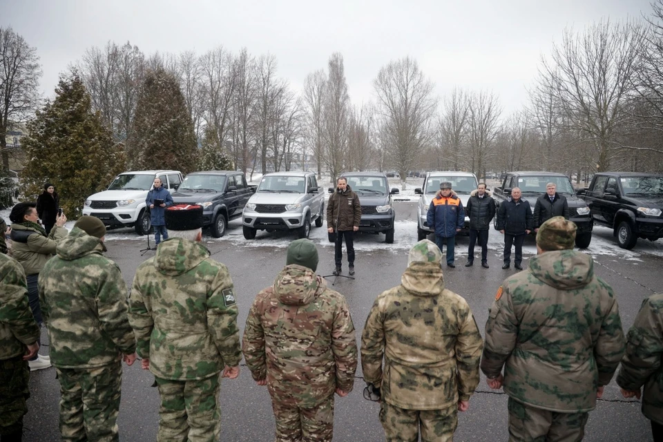 7 пикапов отправились в районы Белгородской области.