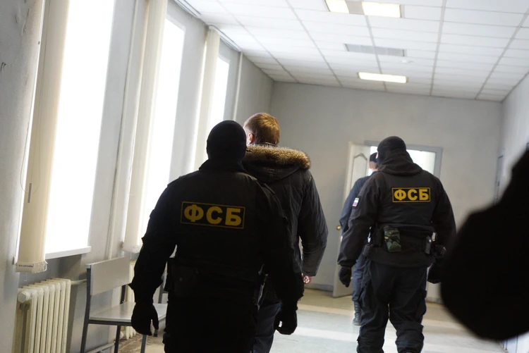 Экс-чиновники федеральных структур задержаны в Приморье за подделку документов