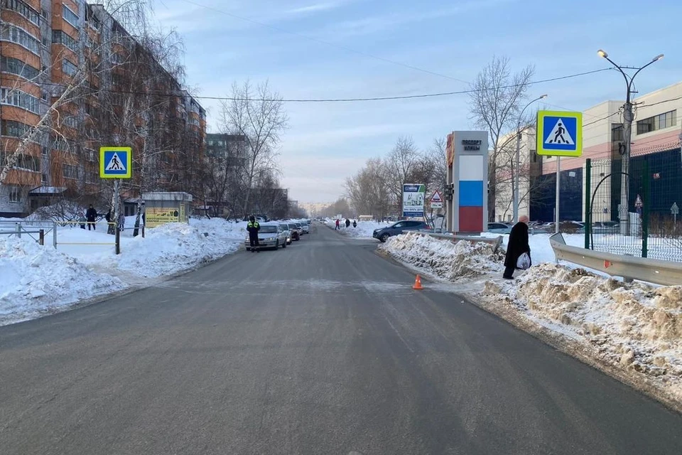 Мужчину сбили на пешеходном переходе. Фото: ГИБДД по Новосибирску