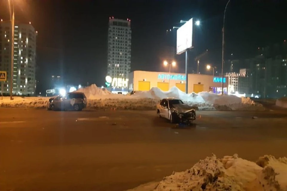 На Большевистской в Новосибирске пассажир погиб в жёстком столкновении двух «Тойот». Фото: ГИБДД по Новосибирску.