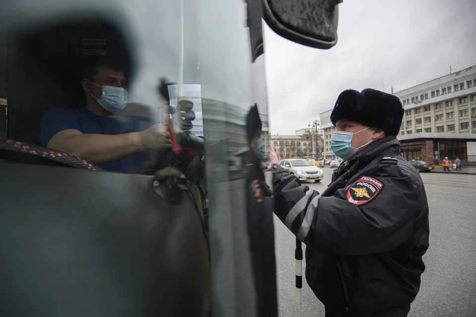 Сотрудники ГИБДД проверят водителей автобусов