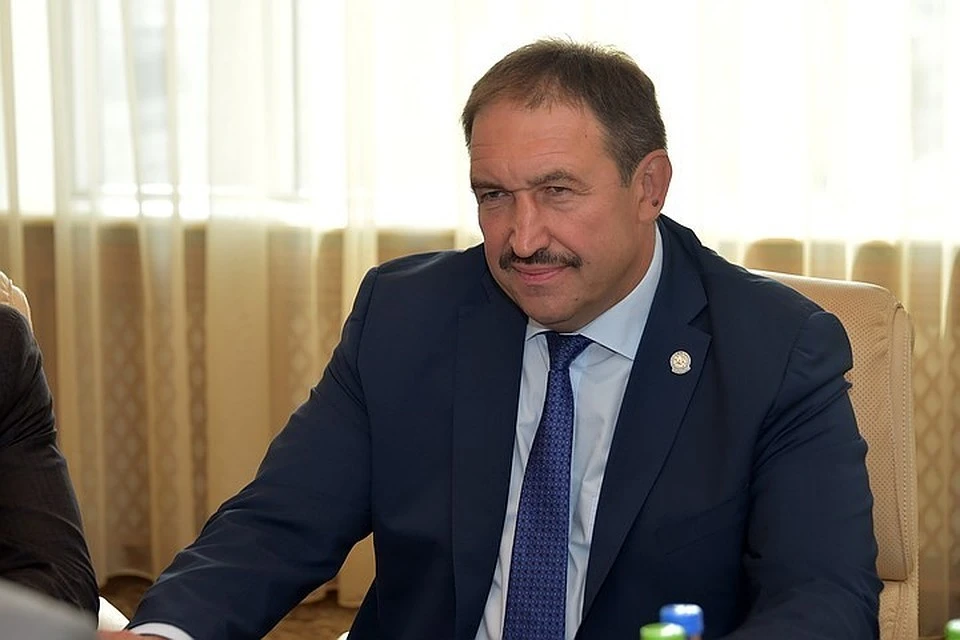 Алексей Песошин отметил героизм и мужество российских военных. Фото: пресс-служба премьер-министра РТ.
