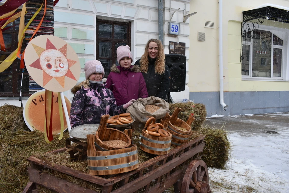 25 февраля в Рязани на Лыбедском бульваре и на улице Почтовой прошел праздник «Душа моя - Масленица».
