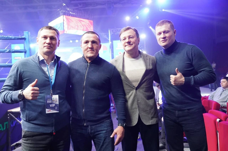 Почетными гостями турнира в Самаре стали легендарные российские боксеры. Фото: Дмитрий Бурлаков