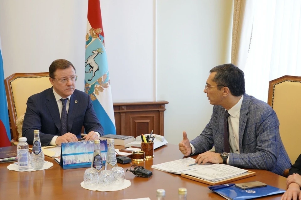 Глава регионе провел встречу с депутатом Госдумы. Фото: пресс-служба правительства Самарской области