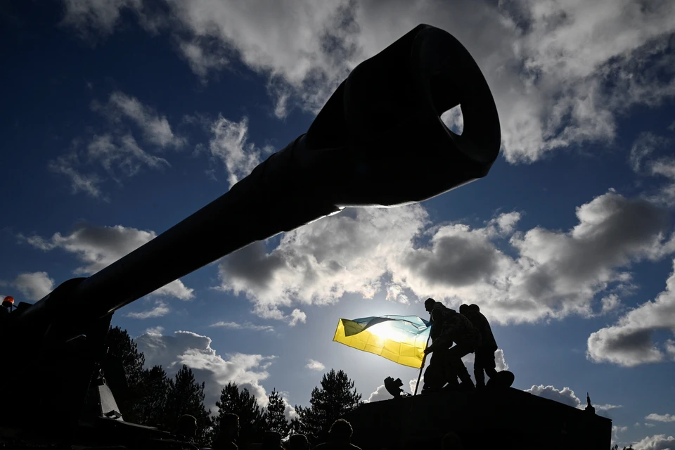 Британский спецназ ищет на черном рынке снаряды советского образца для поставок на Украину