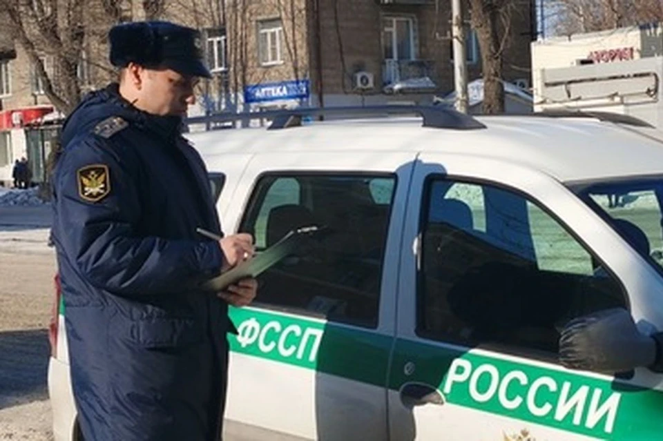 В Новосибирске судебный пристав вычислил авто алиментщика с долгом около 400 тысяч рублей. Фото: ГУ ФССП по НСО