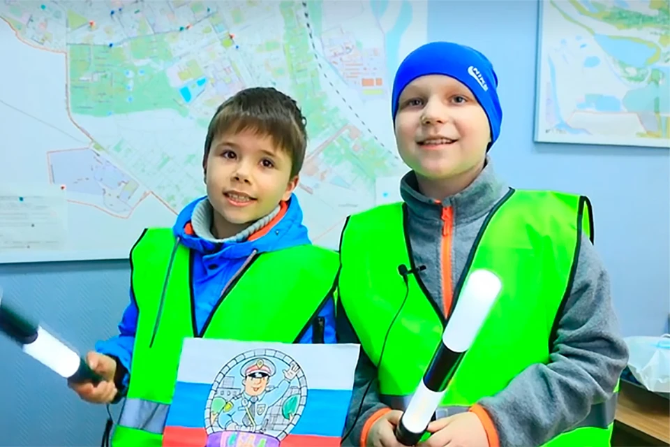 В Новокуйбышевске сотрудники полиции исполнили мечту мальчиков с онкозаболеваниями.