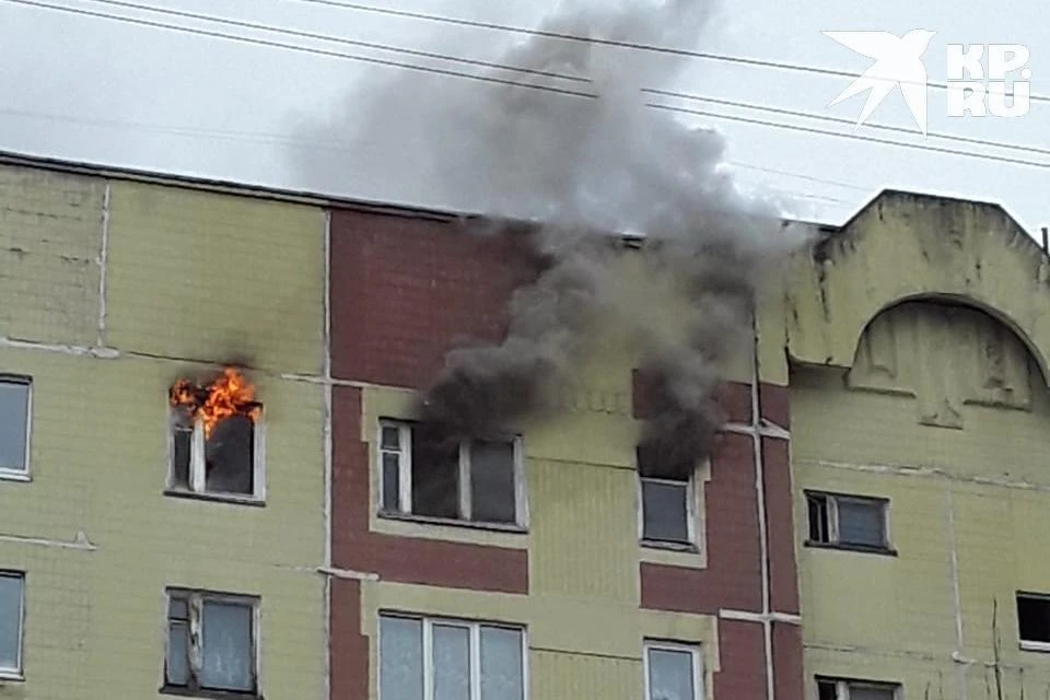 Пожар в доме 53 на улице Новоселов случился утром 17 марта.