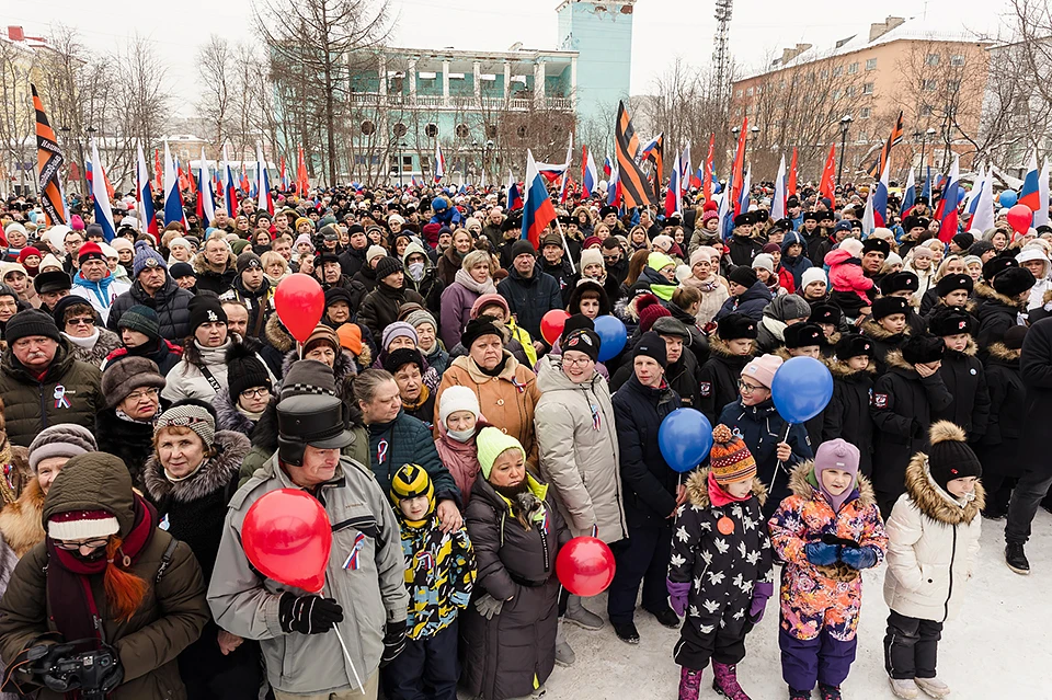 Губернатор Андрей Чибис поблагодарил северян, которые помогают в сборе гуманитарной помощи. Фото: Правительство Мурманской области