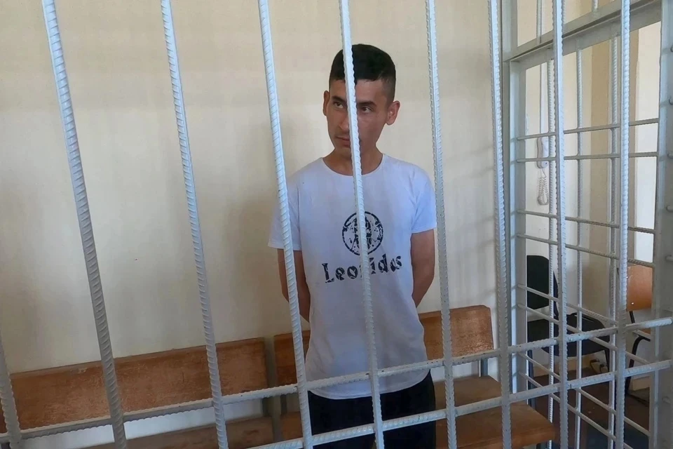 Хушнуда Хамроева, обвиняемого в убийстве 17-летней девушку, оставили под стражей.