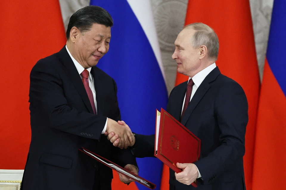 Как отметил российский лидер, отношения Москвы и Пекина являются примером того, как должны взаимодействовать мировые державы