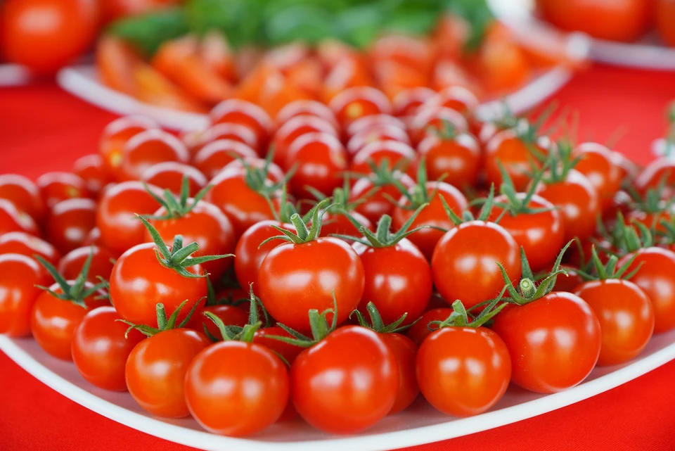 В некоторых магазинах Ростова помидоры стали стоить, как деликатесы.