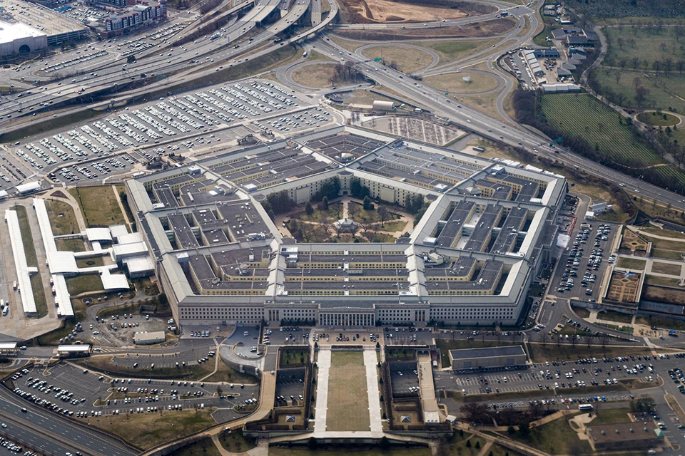 США нанесли авиаудары по объектам в Сирии.