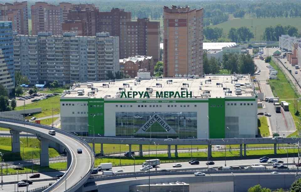 "Леруа Мерлен" передаст все свои магазины на территории России под управление местного менеджмента.