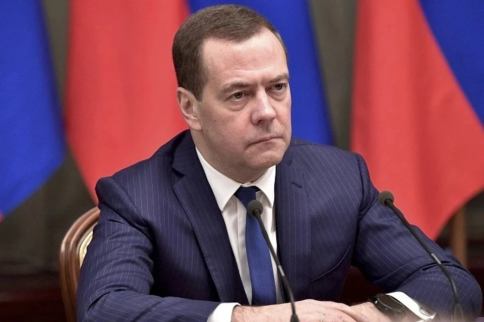 Медведев выступил за запрет на получение доходов в России для иноагентов