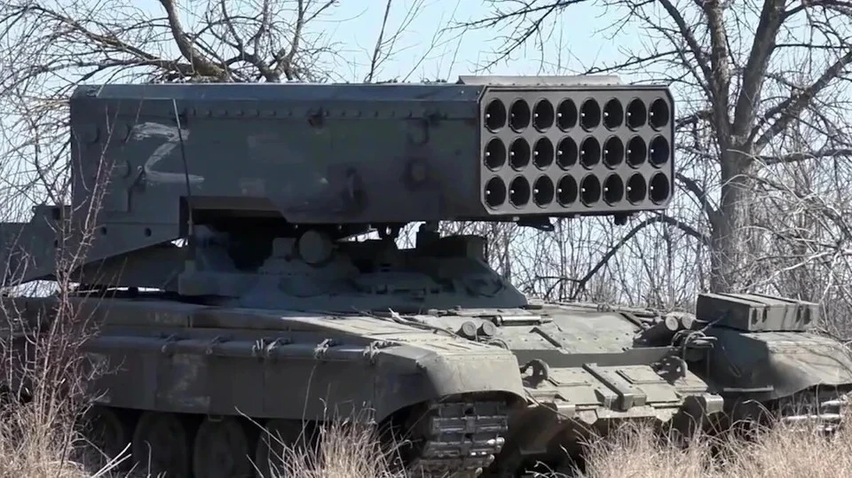 Украинские военные заявили о разрушительном эффекте российских ТОС «Солнцепек» Фото: кадр из видео