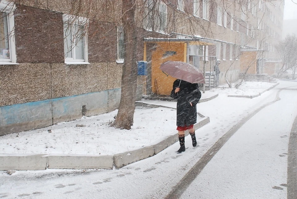 Ожидается ли. Снег в апреле. Гололедица Ижевск. Весна и много снега. Погодка не очень.