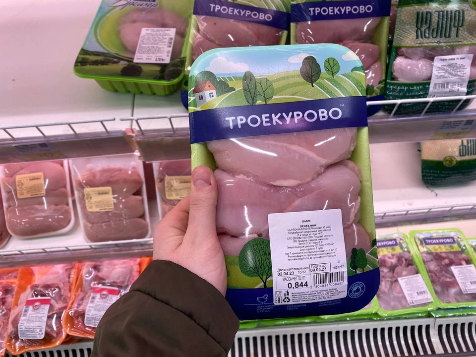 С ноября 2022 года куриное филе выросло в цене на 20-30 рублей или на 8%.