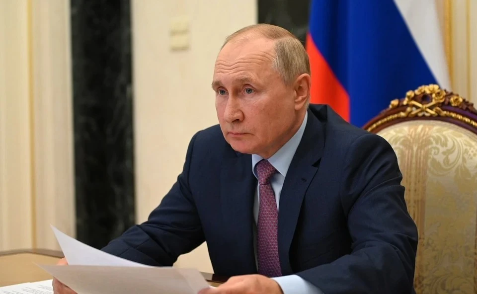 Путин поручил правительству повысить статус чемпионатов рабочих профессий