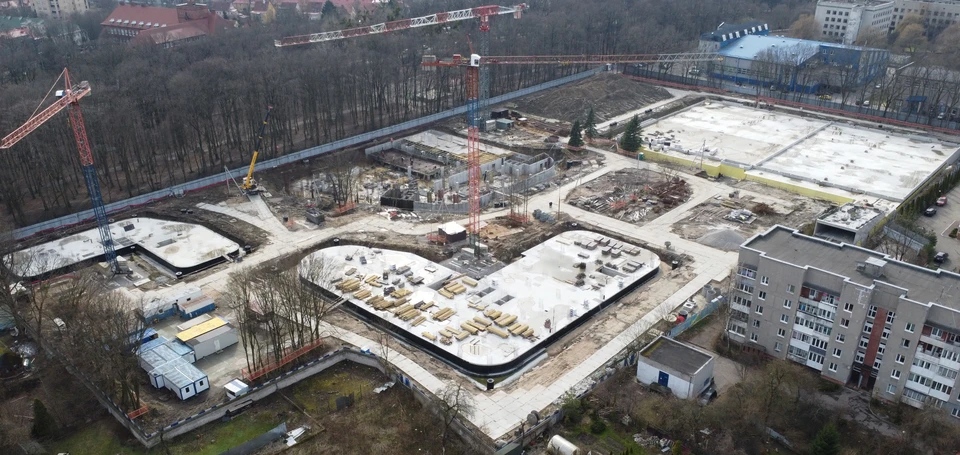 Во время работ строители уже использовали 11,5 тысячи кубометров бетона и 1200 тонн металлоконструкций.