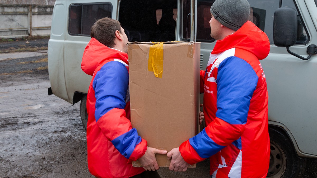 Акция «Доброе дело»: Из Подмосковья доставили в Донецк обмундирование, УАЗы  и картошку для российских военных - KP.RU