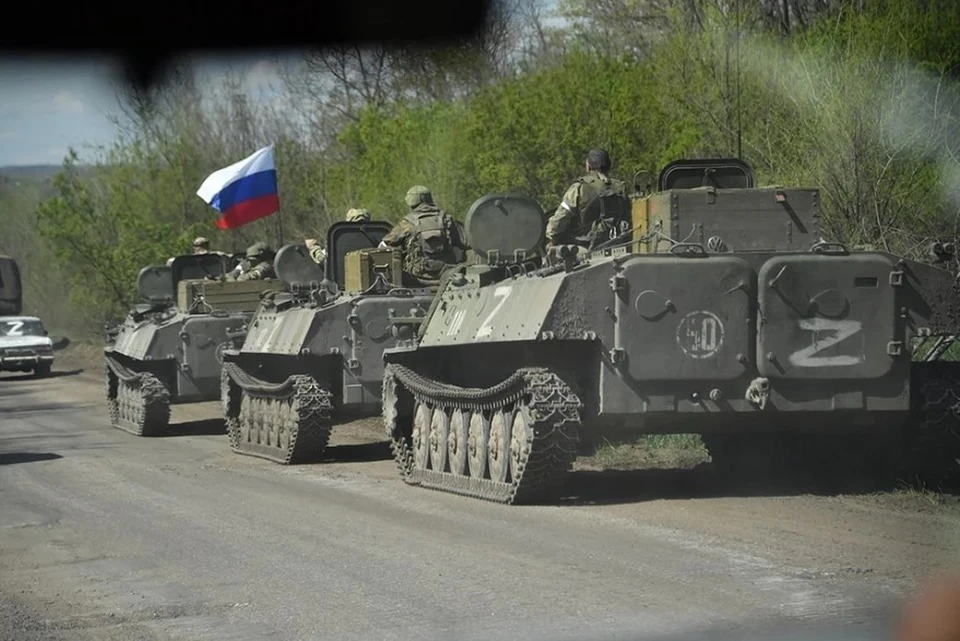 Российские войска взяли под контроль шиноремонтный завод в Марьинке