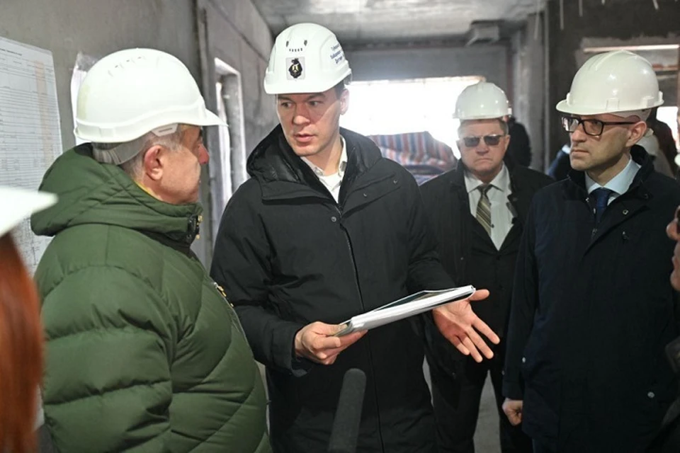 Стройплощадки социальных объектов проверил Михаил Дегтярев в Николаевске-на-Амуре