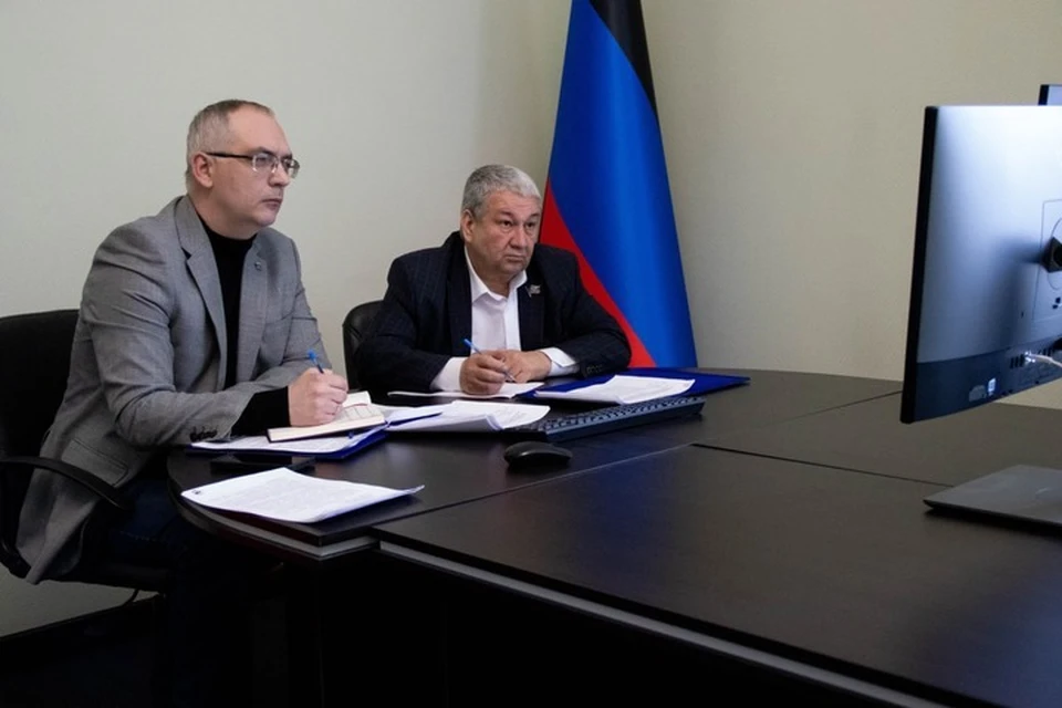 Эксперты рассмотрели внесение изменений в федеральное законодательство. Фото: Телеграм-канал председателя Народного Совета ДНР Владимира Бидевки