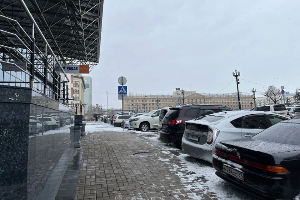 Два дня в городе шел снегопад