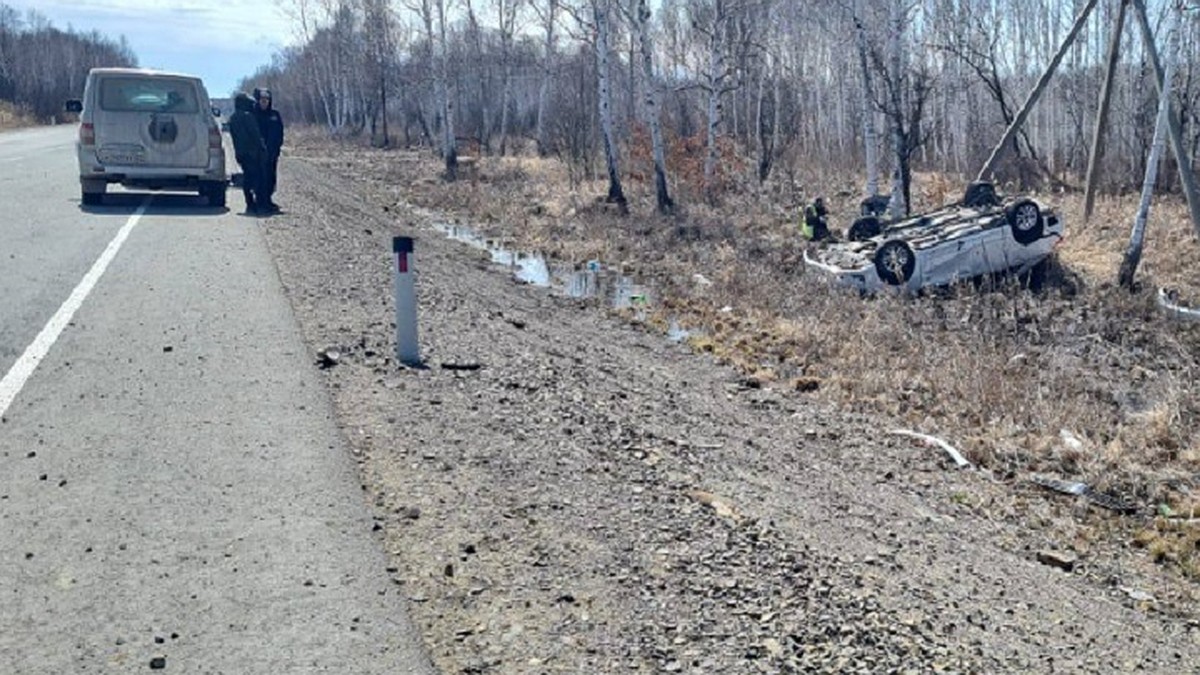 Они больше никогда не увидят маму живой: семья с двумя детьми попала в  автокатастрофу в Хабаровском крае - KP.RU