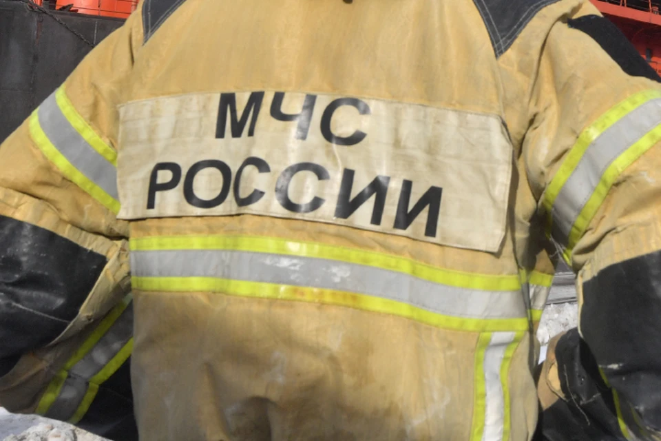 Спасатели за 15 минут ликвидировали возгорание.