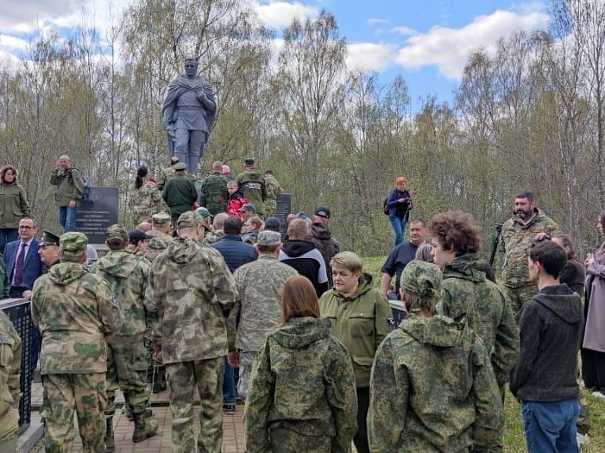 Поисковики из 8 регионов страны под руководством костромича отыскали  девятерых защитников Калужской области - KP.RU