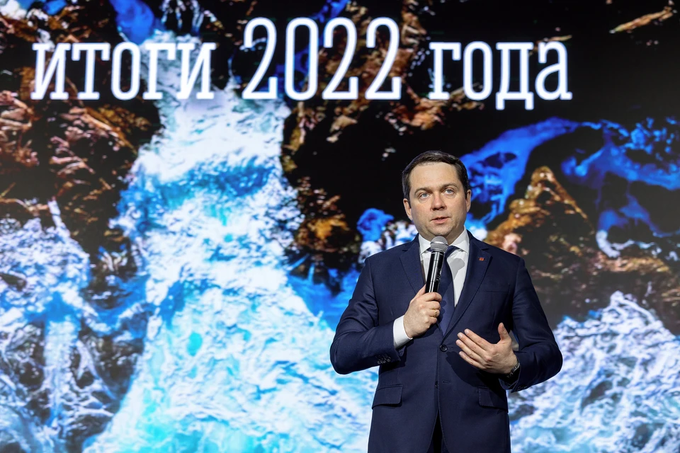 Андрей Чибис поблагодарил коллег за плодотворную работу в 2022 году. Фото: правительство Мурманской области