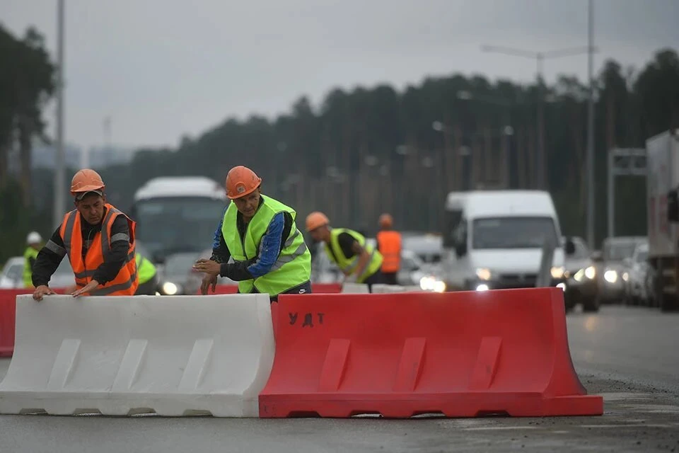 Для автомобилистов будут открыты два объезда по направлению через село Раздольное.