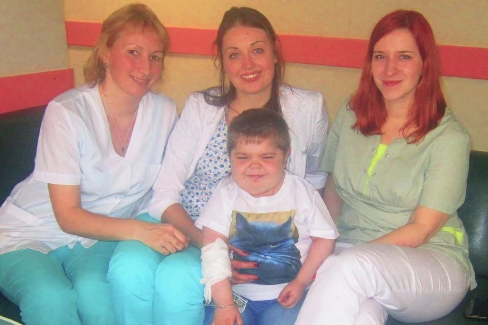 Большую часть жизни Филипп с мамой проводят в больницах. ФОТО: Татьяна Яковлева