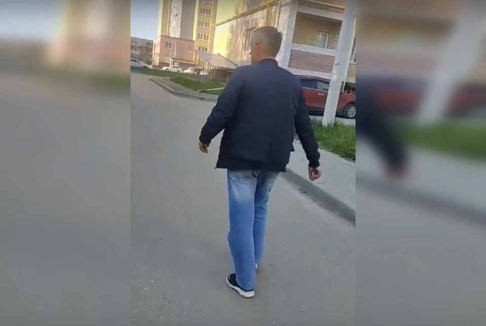 41-летний житель Хабаровска разбил несколько машин во дворах Кстова.