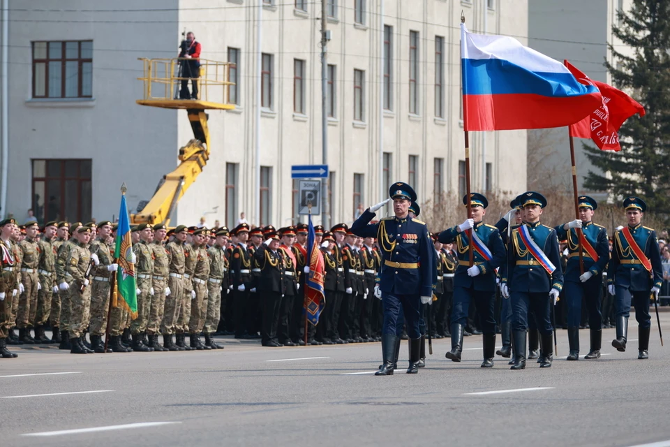 В Красноярске состоялось торжественное шествие, посвященное Дню Победы