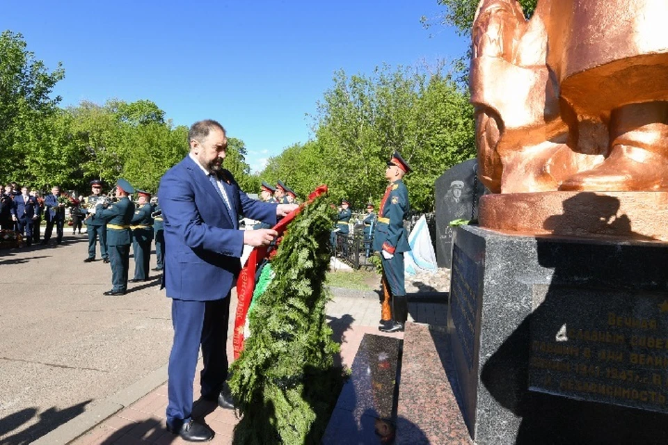 Память советских солдат также почтили минутой молчания. Фото: prav.tatarstan.ru