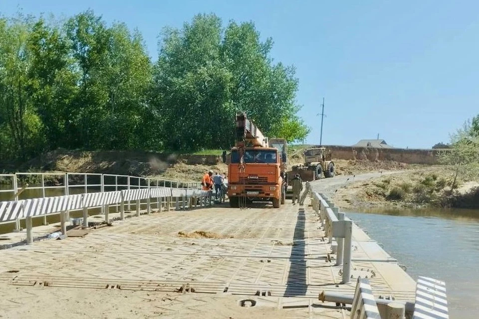 Еще не все переправы открыты в связи с высокой водой.