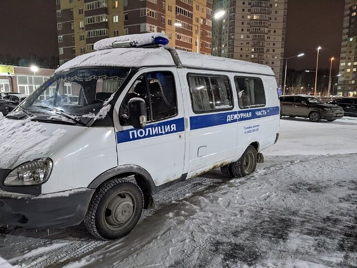 В Югре сын-тхэквондист шваброй избил свою пожилую мать из-за пакета насвая  - KP.RU