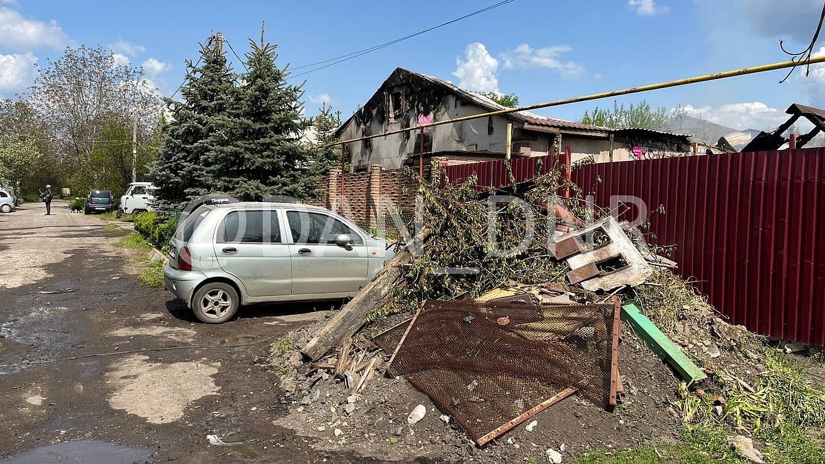 При обстреле ВСУ поселка Горняк в Куйбышевском районе Донецка погибли  женщина с четырехлетним ребенком - KP.RU