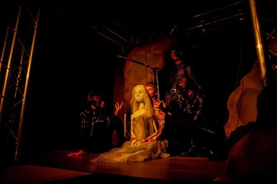 Спектакль «Большая мечта маленького Ослика». Фото: Донецкий театр кукол