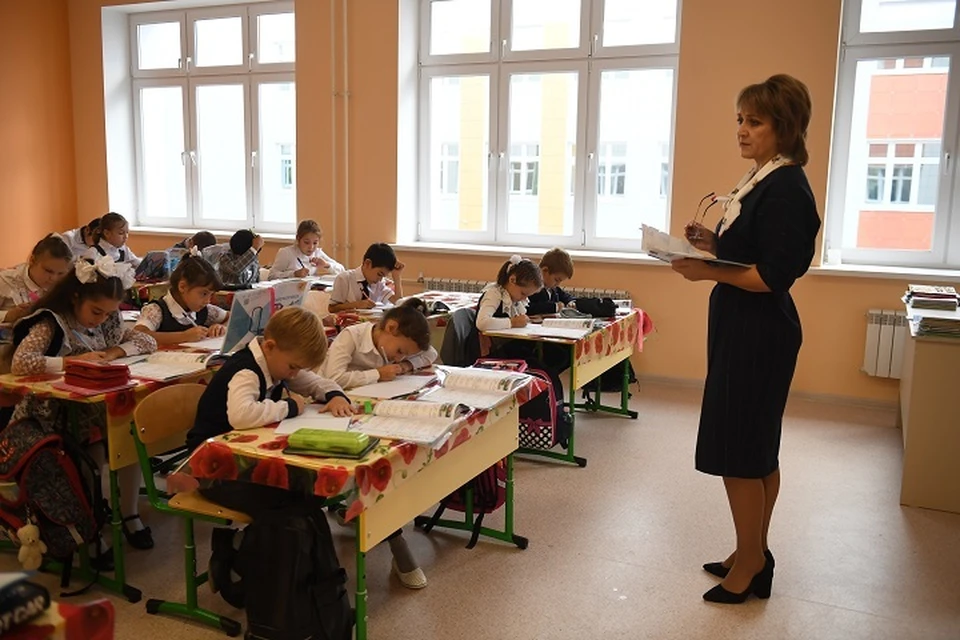 Дефицит педагогов закрывают в школах Хабаровского края