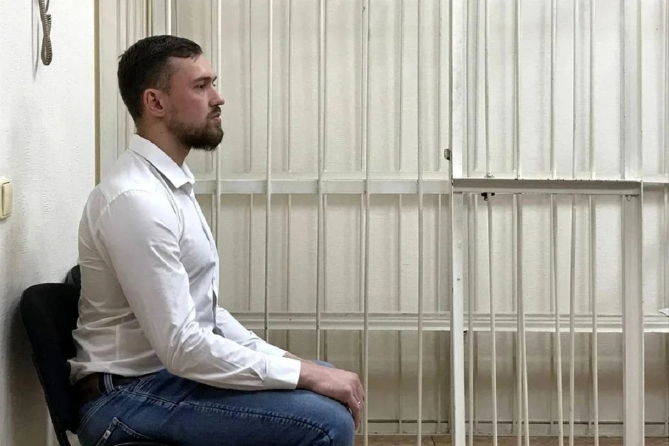 Бывшего новосибирского депутата, который выписал себе по почте наркотики из Германии, приговорили к строгому режиму.